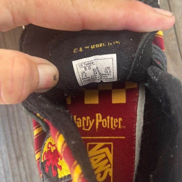 Vans Hogwarts Harry Potter hi-tops suede and canvas,  toddler size 8.  So cute! - Picture 7 of 8